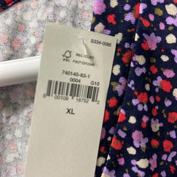 Gap T-Shirt XL Brand New - Picture 3 of 3